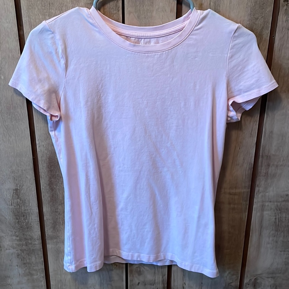 Pink tshirt